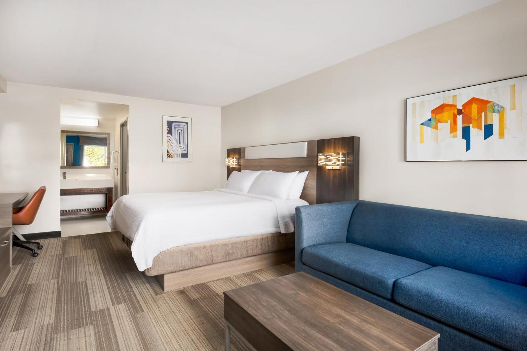 Holiday Inn Express Simi Valley By Ihg Экстерьер фото